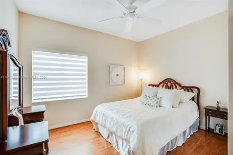 332 SW 187th Terrace Pembroke Pines FL 33029