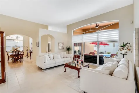 332 SW 187th Terrace Pembroke Pines FL 33029
