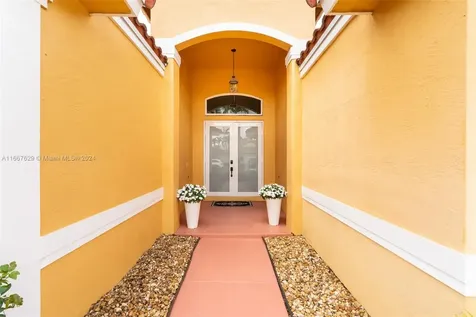 332 SW 187th Terrace Pembroke Pines FL 33029