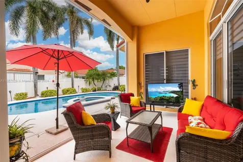 332 SW 187th Terrace Pembroke Pines FL 33029