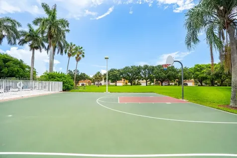 332 SW 187th Terrace Pembroke Pines FL 33029