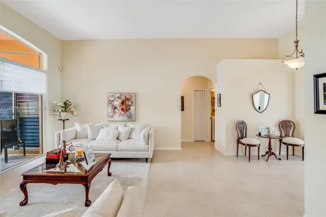 332 SW 187th Terrace Pembroke Pines FL 33029