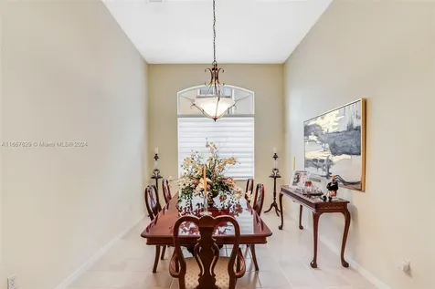 332 SW 187th Terrace Pembroke Pines FL 33029