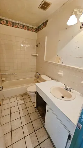 3230 N 23rd Avenue Hollywood FL 33020