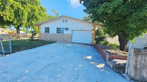 3230 N 23rd Avenue Hollywood FL 33020
