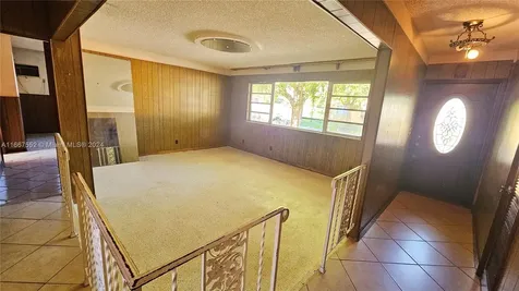 3230 N 23rd Avenue Hollywood FL 33020