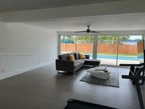 441 NW 37th Street Oakland Park FL 33309