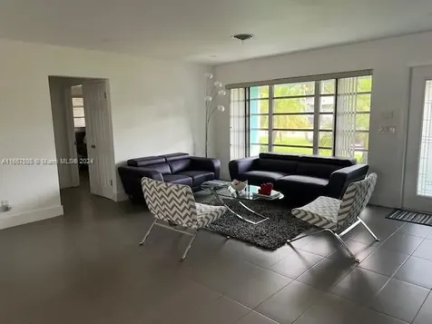441 NW 37th Street Oakland Park FL 33309