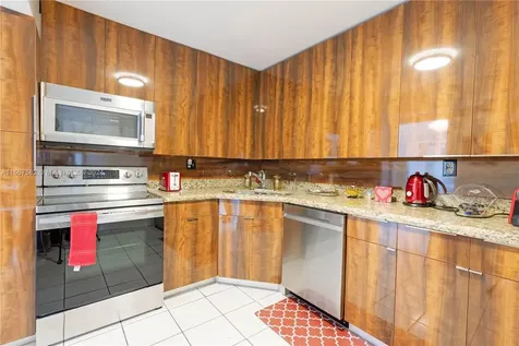 2750 NE 183rd Street Aventura FL 33160