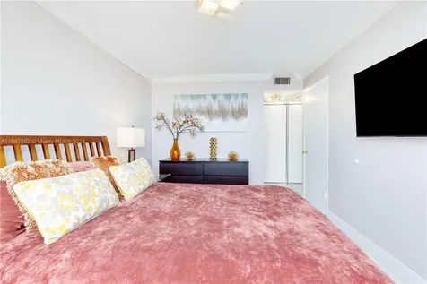 2750 NE 183rd Street Aventura FL 33160