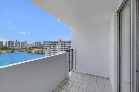 2750 NE 183rd Street Aventura FL 33160