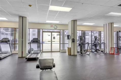 2750 NE 183rd Street Aventura FL 33160