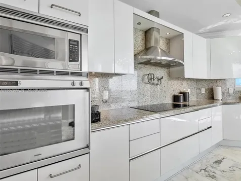 16047 Collins Avenue Sunny Isles Beach FL 33160
