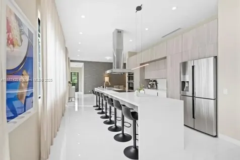 1122 SW 13th Avenue Miami FL 33135