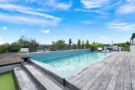 1122 SW 13th Avenue Miami FL 33135
