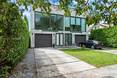 1122 SW 13th Avenue Miami FL 33135