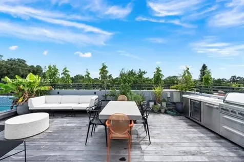 1122 SW 13th Avenue Miami FL 33135