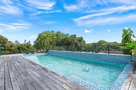 1122 SW 13th Avenue Miami FL 33135
