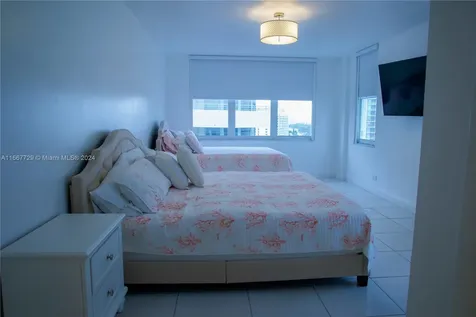 5601 Collins Avenue Miami Beach FL 33140