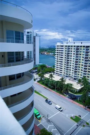 5601 Collins Avenue Miami Beach FL 33140