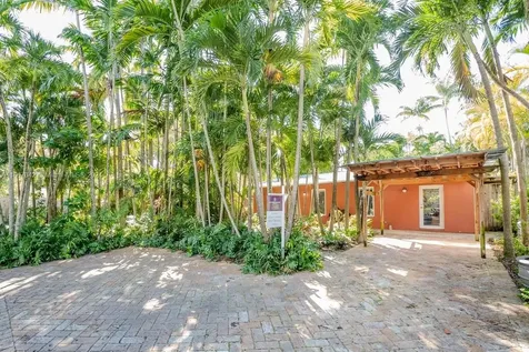 4118 Ventura Avenue Miami FL 33133
