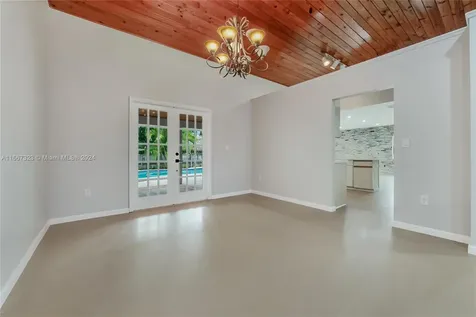 10415 SW 130th Avenue Miami FL 33186