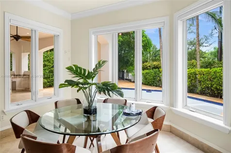 5770 La Luneta Avenue Miami FL 33155