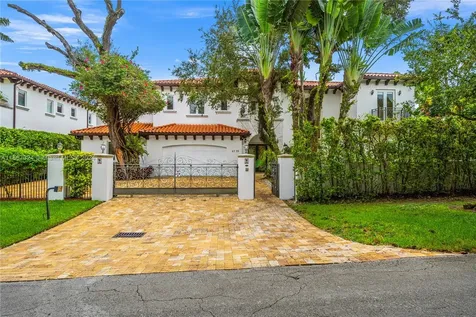 5770 La Luneta Avenue Miami FL 33155