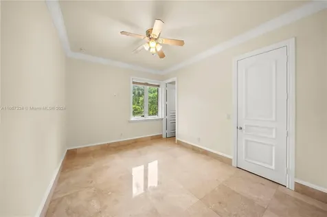 5770 La Luneta Avenue Miami FL 33155