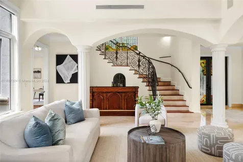 5770 La Luneta Avenue Miami FL 33155