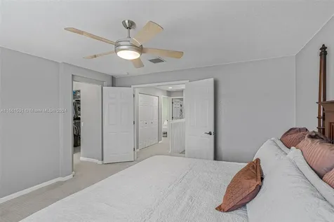 528 Live Oak Lane Weston FL 33327