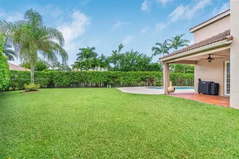 528 Live Oak Lane Weston FL 33327