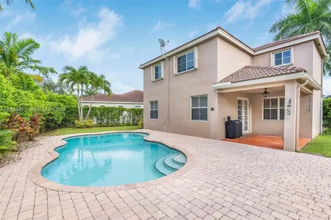 528 Live Oak Lane Weston FL 33327