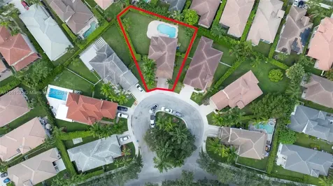 528 Live Oak Lane Weston FL 33327
