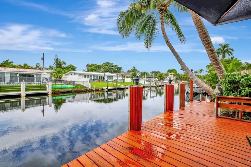 2497 Bimini Lane Fort Lauderdale FL 33312