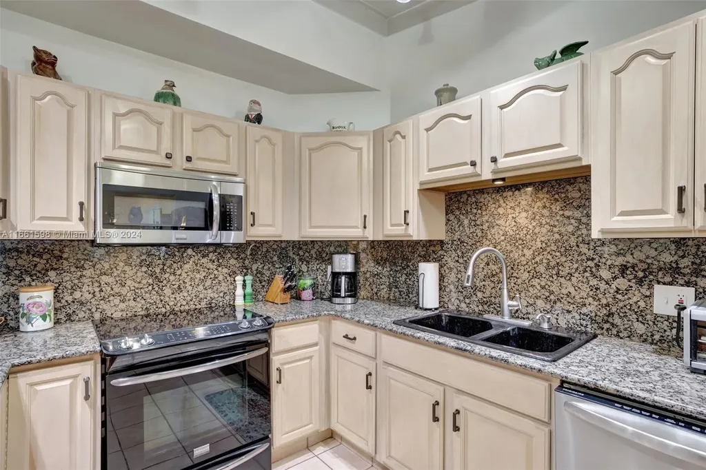 2497 Bimini Lane Fort Lauderdale FL 33312