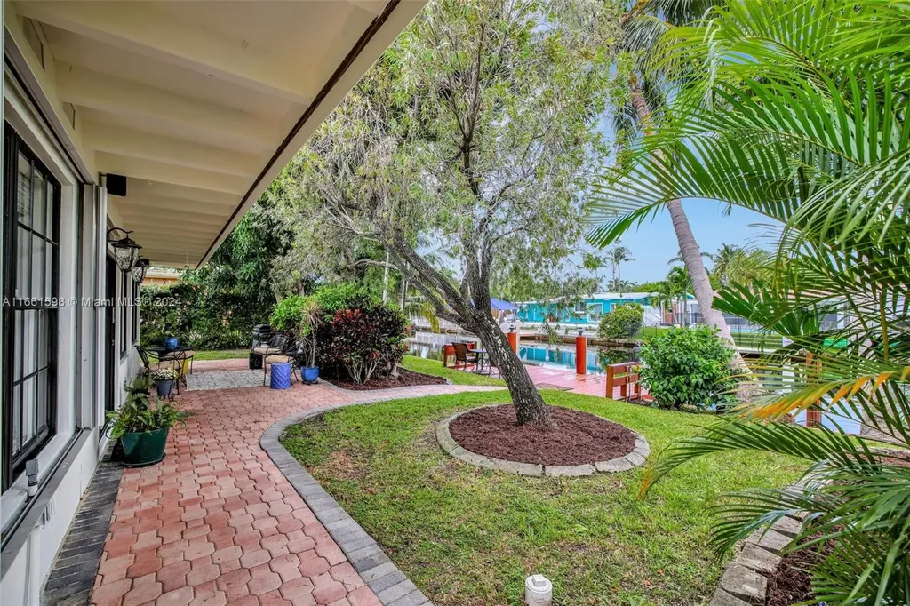 2497 Bimini Lane Fort Lauderdale FL 33312