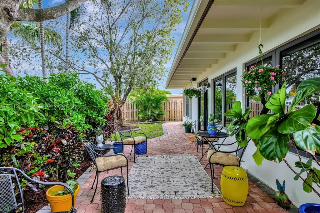 2497 Bimini Lane Fort Lauderdale FL 33312