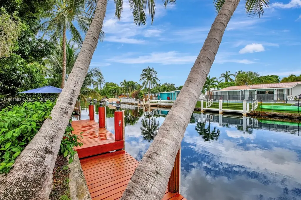 2497 Bimini Lane Fort Lauderdale FL 33312