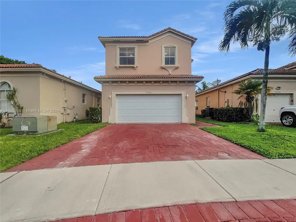 3703 NE 23rd Court Homestead FL 33033