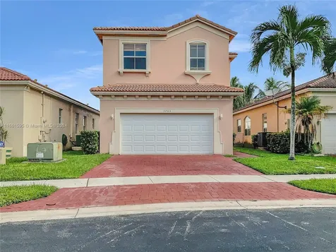 3703 NE 23rd Court Homestead FL 33033