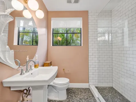 112 NE 88th Street El Portal FL 33138