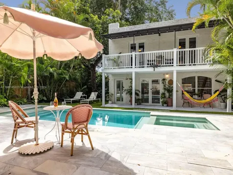 112 NE 88th Street El Portal FL 33138