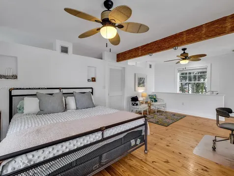 112 NE 88th Street El Portal FL 33138