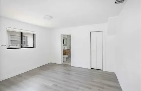 2330 Farragut Street Hollywood FL 33020