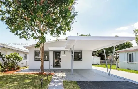 2330 Farragut Street Hollywood FL 33020