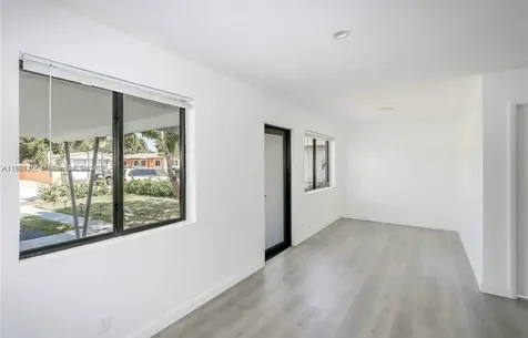 2330 Farragut Street Hollywood FL 33020