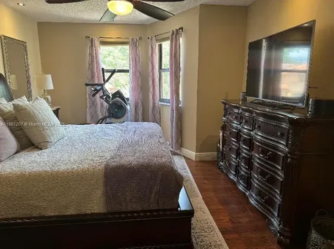 943 SW 113th Terrace Pembroke Pines FL 33025