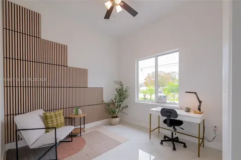 13 SW 21st Street Cape Coral FL 33991