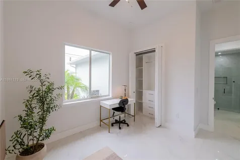 13 SW 21st Street Cape Coral FL 33991